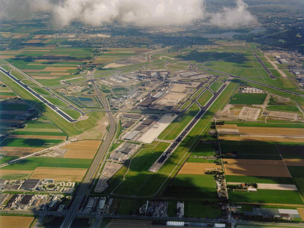amsterdam international airport to city center